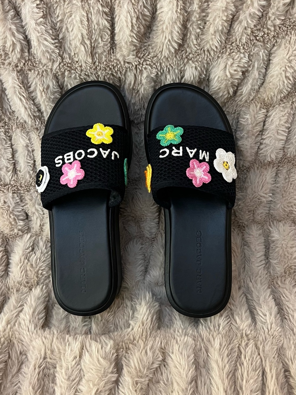 Marc Jacobs Black womens Floral Embroidered platform Slides size 9.5 - Picture 10 of 10